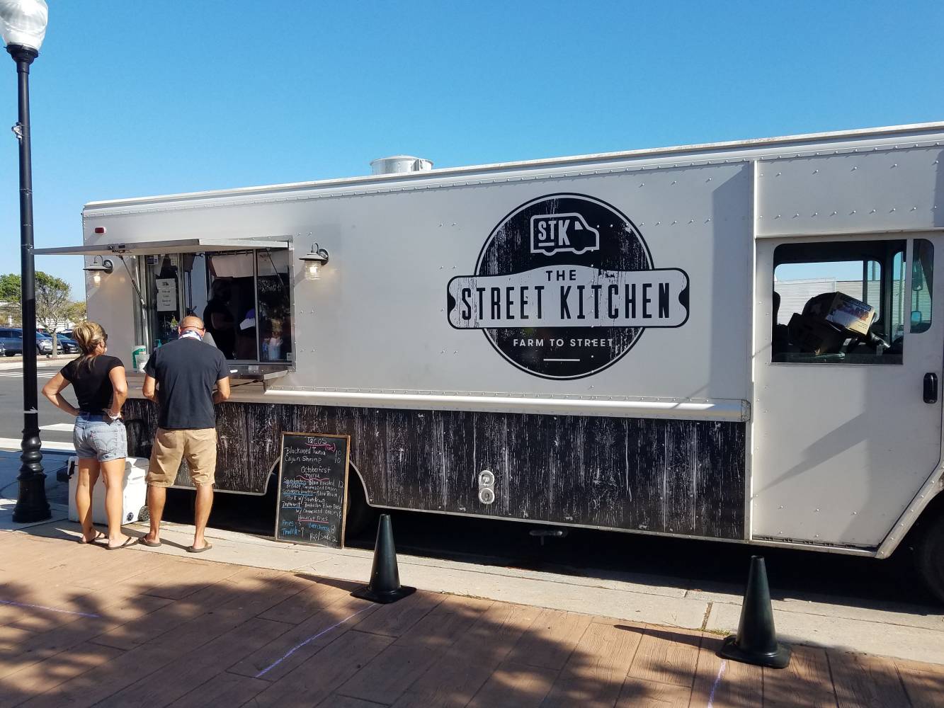 street kitchen food truck